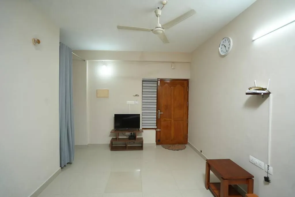 A4, Melam, Hima Havens- 200 M From Guruvayoor Temple Apartment Guruvayur