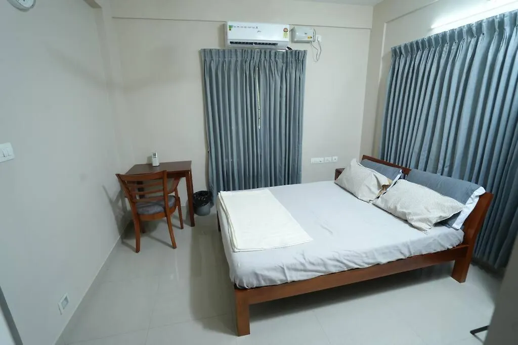 A4, Melam, Hima Havens- 200 M From Guruvayoor Temple Apartment Guruvayur